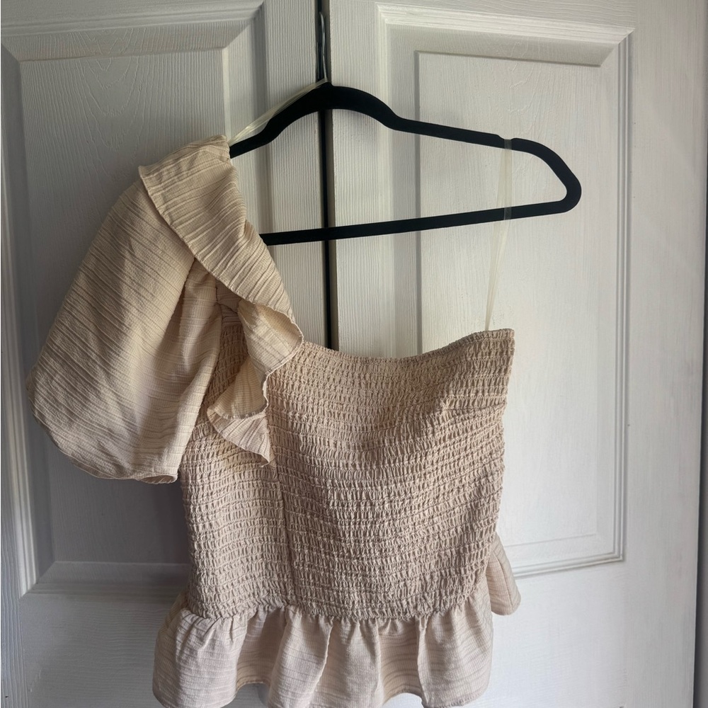 DO+BE Cream Puff Sleeve Asymmetrical Blouse